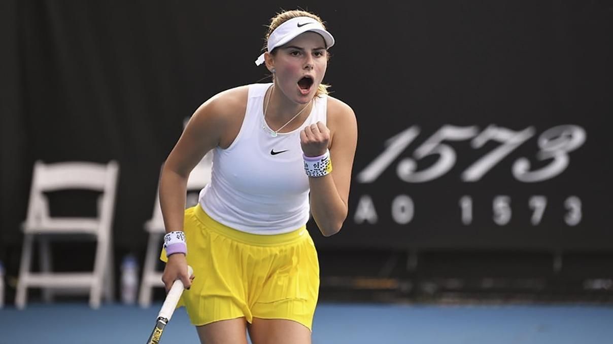 Покорительница французских Канн: украинская теннисистка Завацкая опробовала себя в боксе – видео