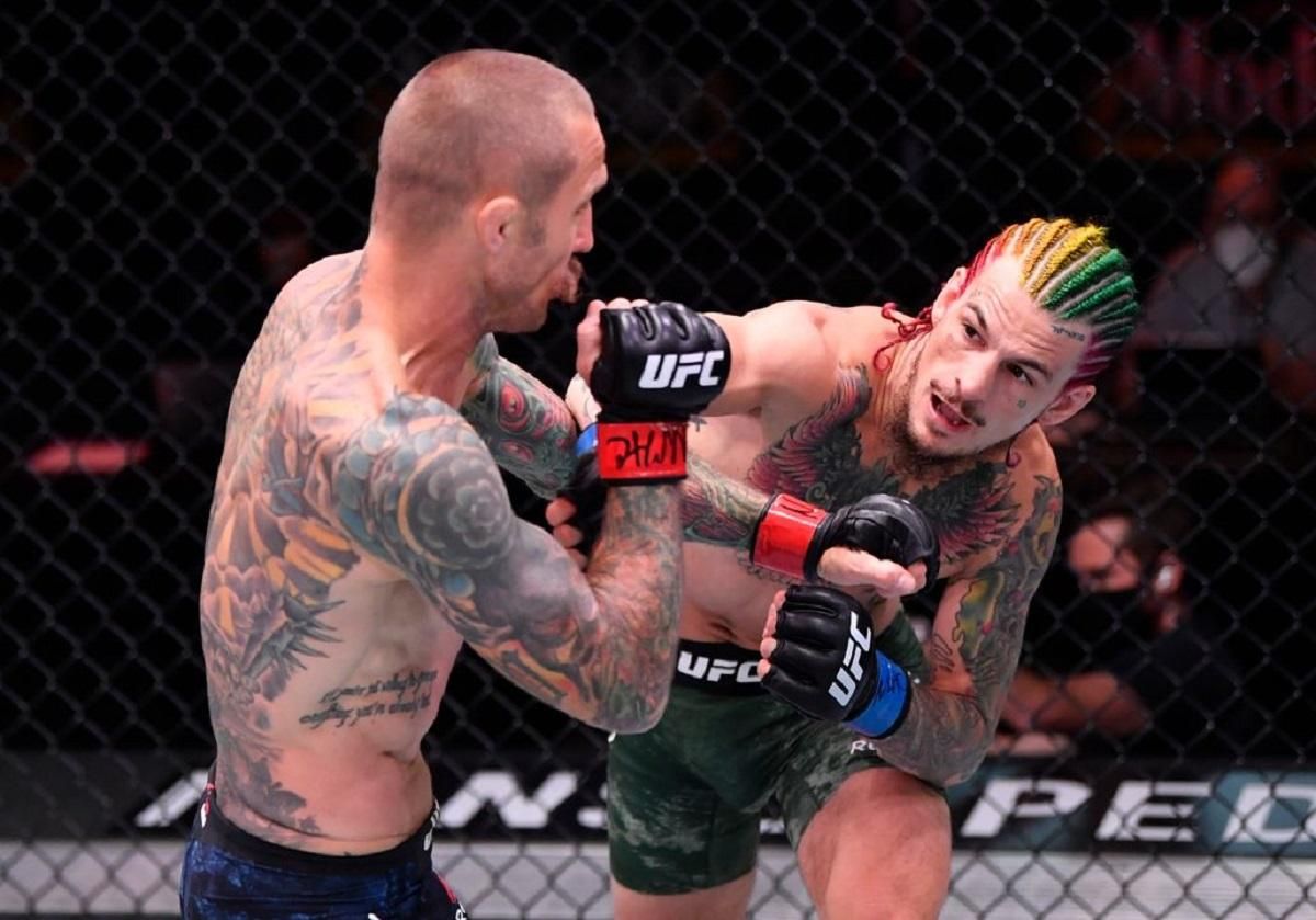 Смертельный нокаут: будущая звезда UFC жестко отключил соперника – видео Смертельный нокаут: будущая звезда UFC жестко отключил соперника – видео