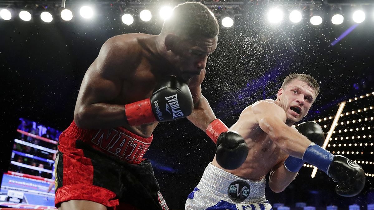 Команда украинца Деревянченко заговорила о бое с Альваресом Команда украинца Деревянченко заговорила о бое с Альваресом