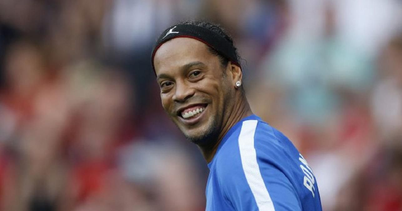 Як на курорті: легенда футболу Роналдінью про домашній арешт Як на курорті: легенда футболу Роналдінью про домашній арешт