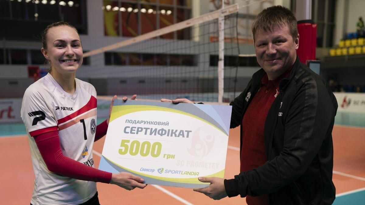 Ще один гравець збірної України продовжить кар'єру в Росії Ще один гравець збірної України продовжить кар'єру в Росії