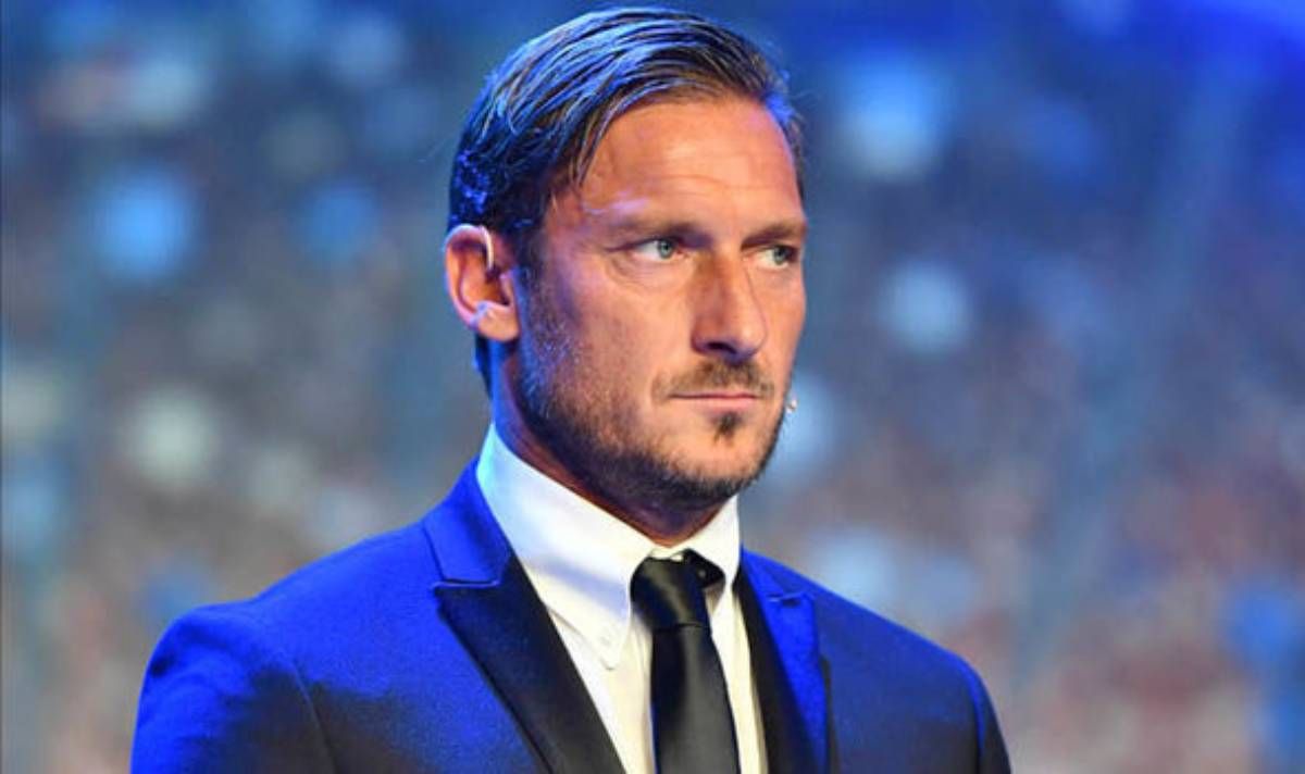 Легенда футбола подался в агенты: футболисты уже в очереди Легенда футбола подался в агенты: футболисты уже в очереди