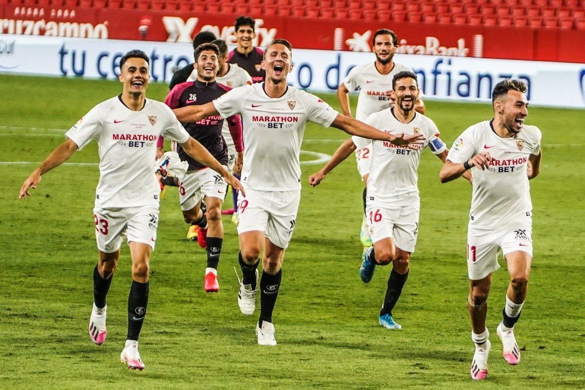 "Севилья" деклассировала "Бетис" в андалузском дерби за шесть минут "Севилья" деклассировала "Бетис" в андалузском дерби за шесть минут