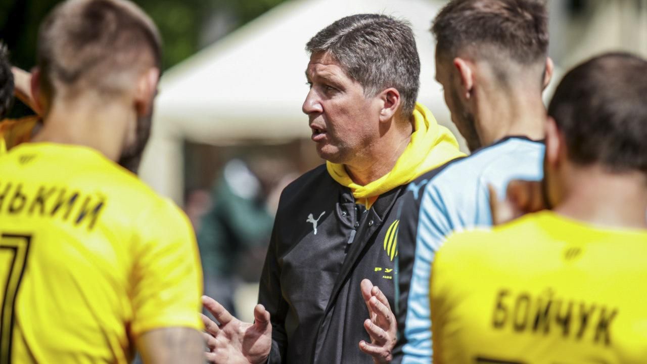 Рух звільнив головного тренера Юрія Бакалова – ім'я нового Рух звільнив головного тренера Юрія Бакалова – ім'я нового