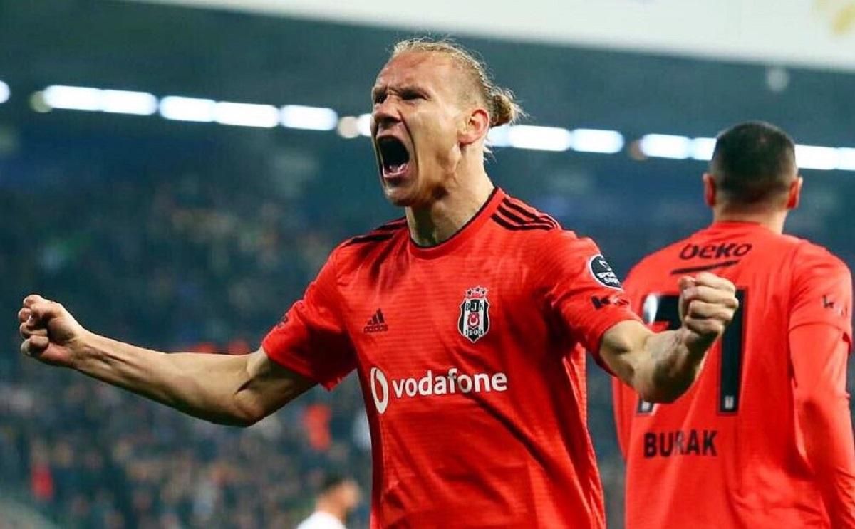 Экс-динамовец, который кричал "Слава Украине", близок к переходу в РФ – СМИ Экс-динамовец, который кричал "Слава Украине", близок к переходу в РФ – СМИ