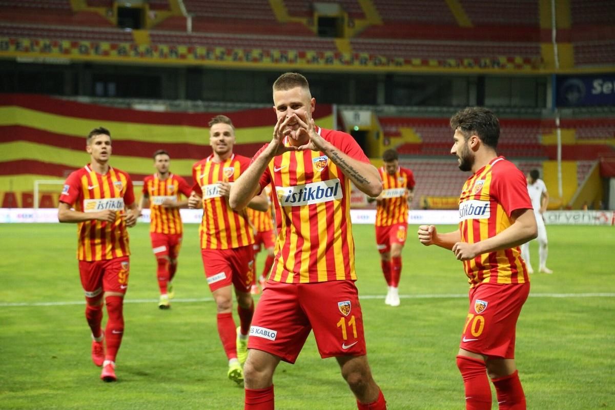 Артем Кравец Артем Кравец