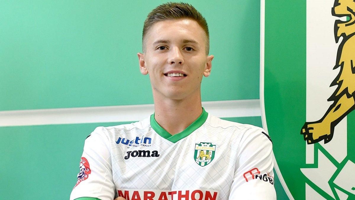 Найкращий бомбардир "Карпат" оголосив про відхід з клубу Найкращий бомбардир "Карпат" оголосив про відхід з клубу