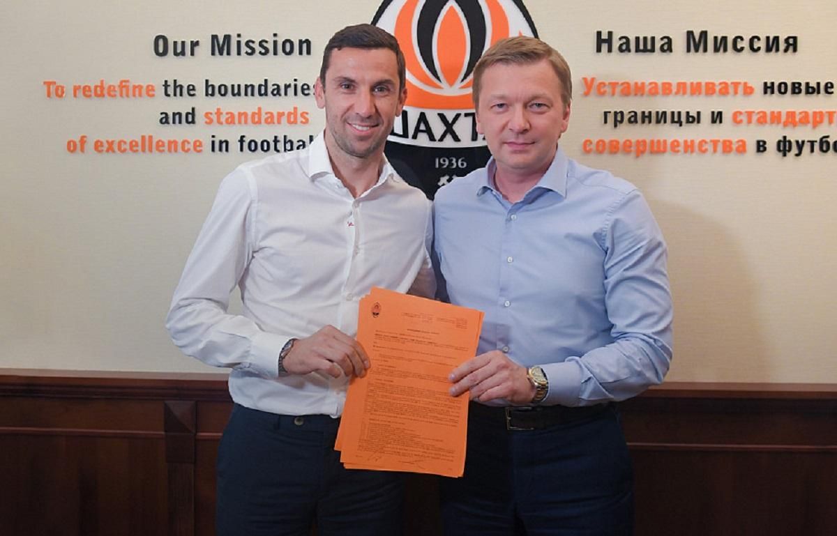 Легендарный Дарио Срна получил руководящую должность в "Шахтере" Легендарный Дарио Срна получил руководящую должность в "Шахтере"