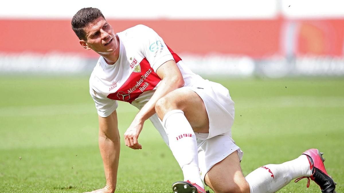 Легендарний футболіст Маріо Гомес завершив кар'єру голом у прощальному матчі: відео Легендарний футболіст Маріо Гомес завершив кар'єру голом у прощальному матчі: відео