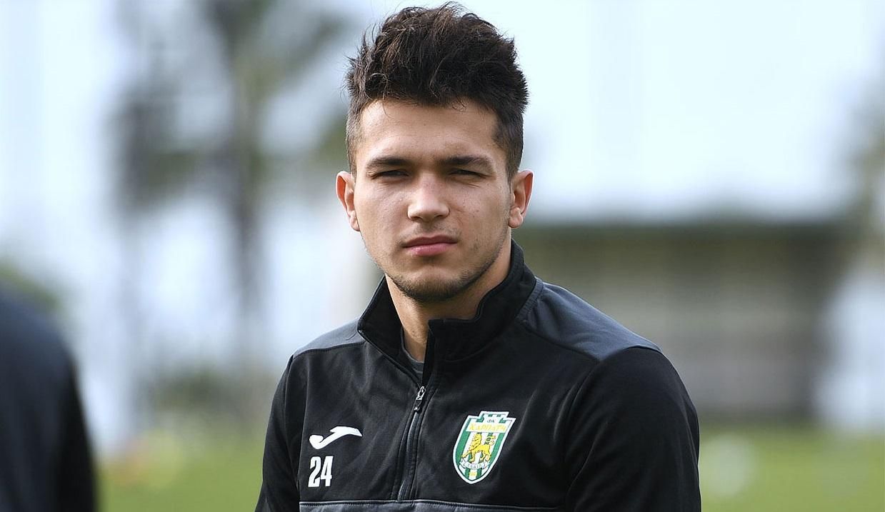 "Карпати" за день покинули одразу двоє гравців "Карпати" за день покинули одразу двоє гравців