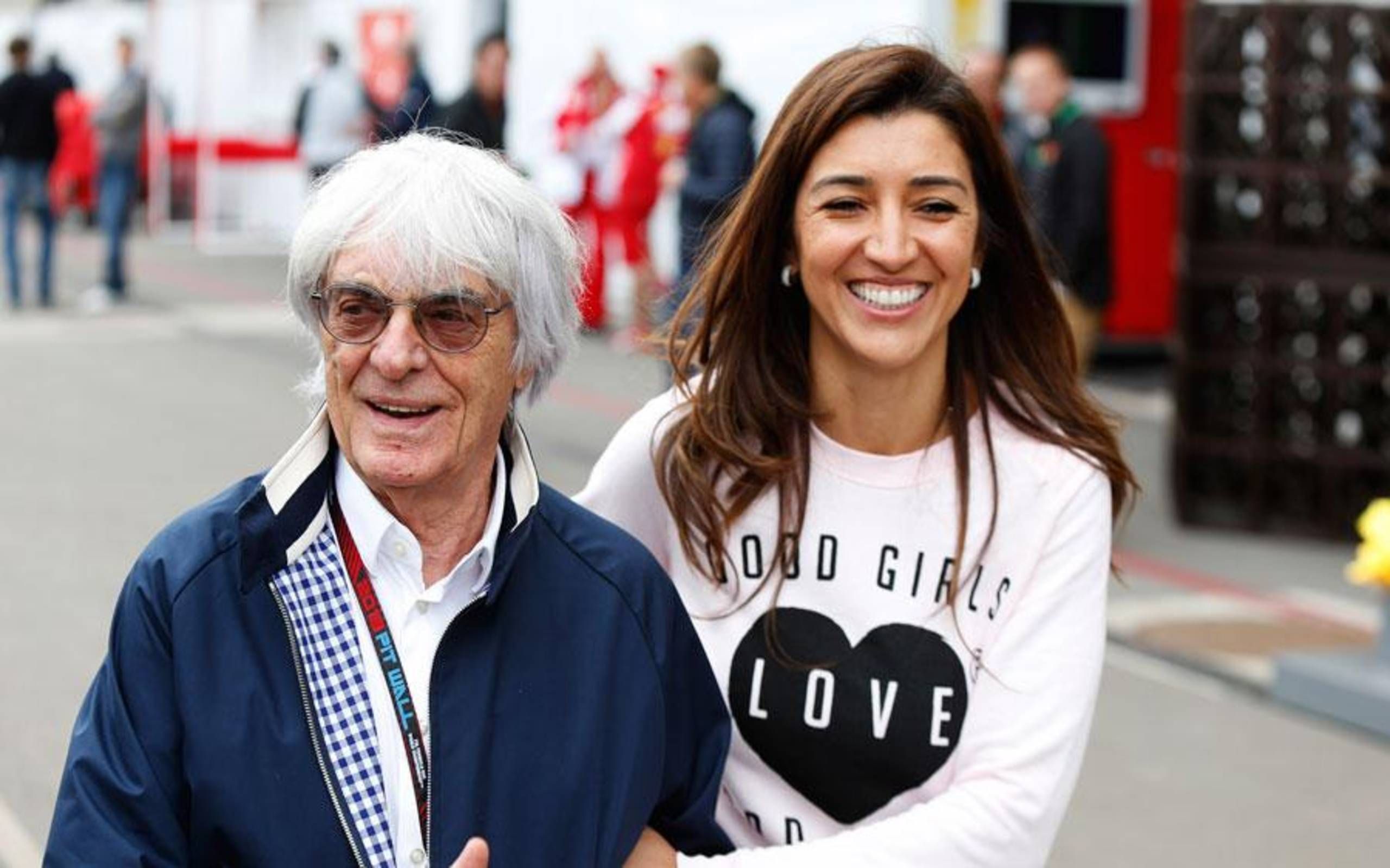 Бывший руководитель Формулы-1 стал отцом в возрасте 89 лет Бывший руководитель Формулы-1 стал отцом в возрасте 89 лет