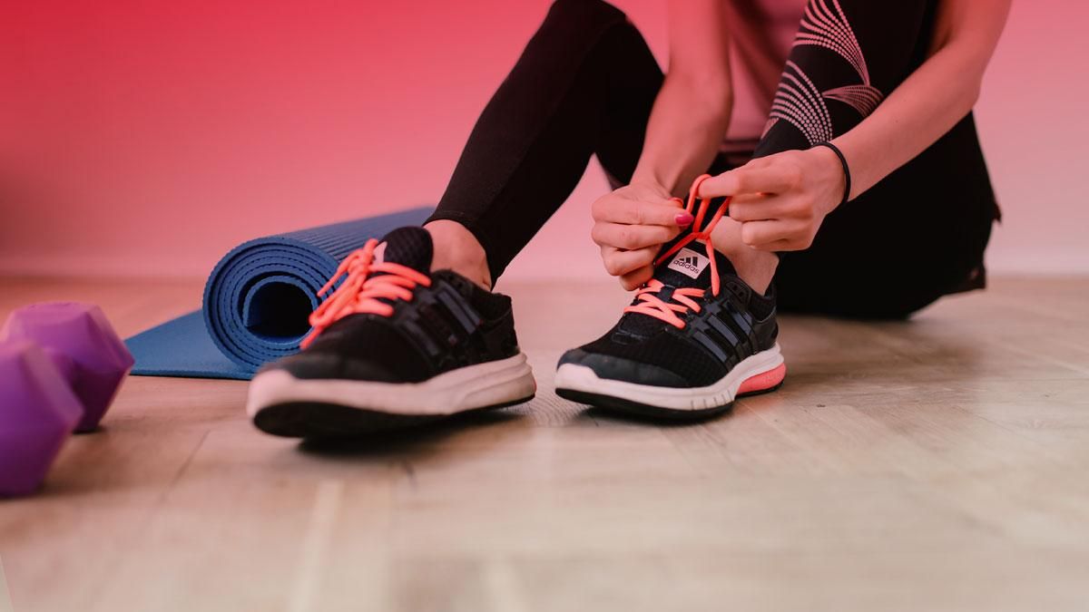 9 ознак якості кросівок: інфографіка 9 ознак якості кросівок: інфографіка