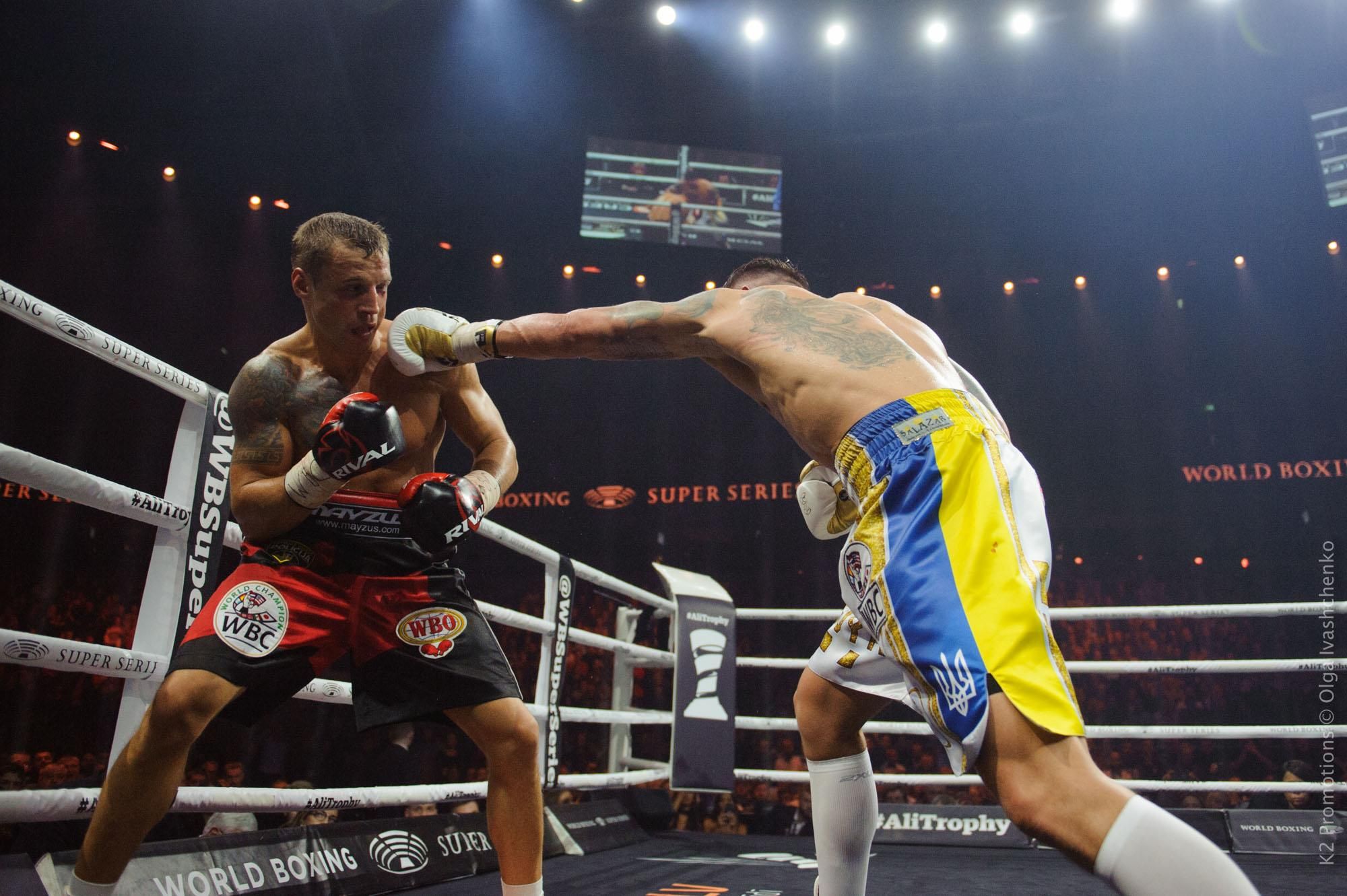 Усик назвал самый тяжелый бой в своей карьере Усик назвал самый тяжелый бой в своей карьере