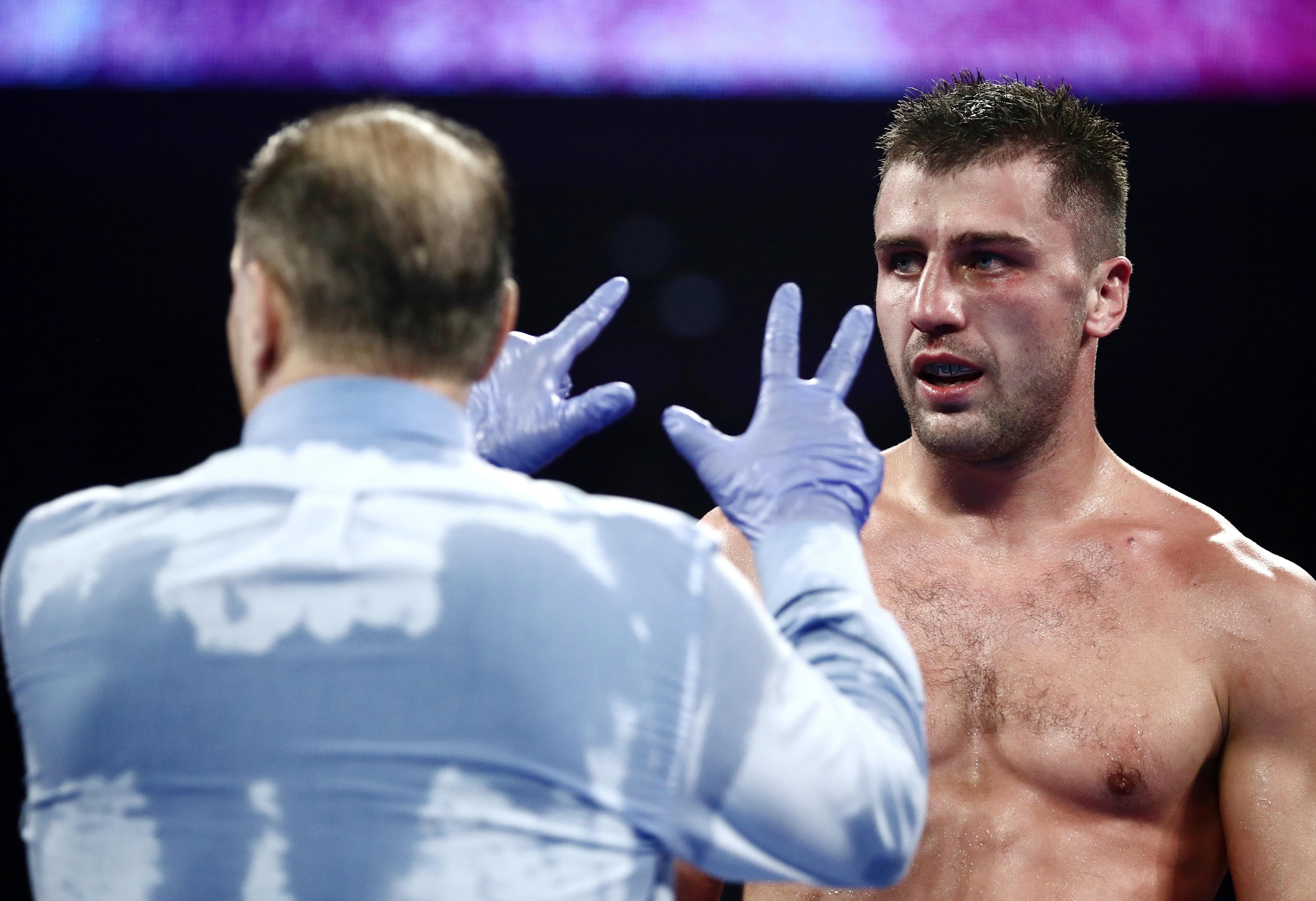 Тренер Гвоздика розкрив причини завершення кар'єри українського боксера