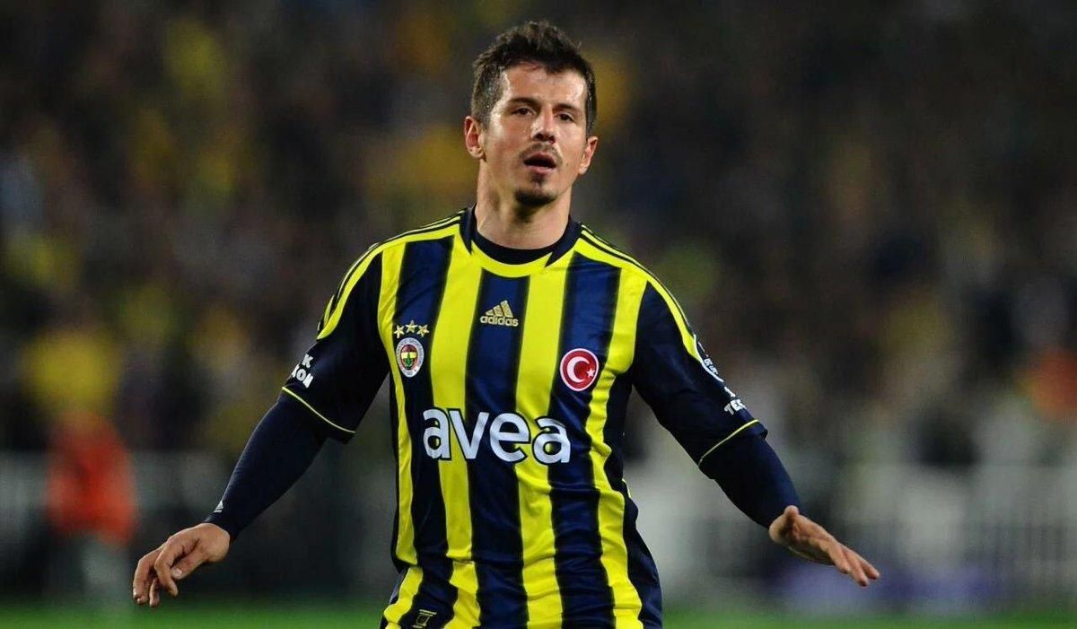 Ветеран "Фенербахче" Емре встановив унікальний рекорд чемпіонату Туреччини: відео Ветеран "Фенербахче" Емре встановив унікальний рекорд чемпіонату Туреччини: відео