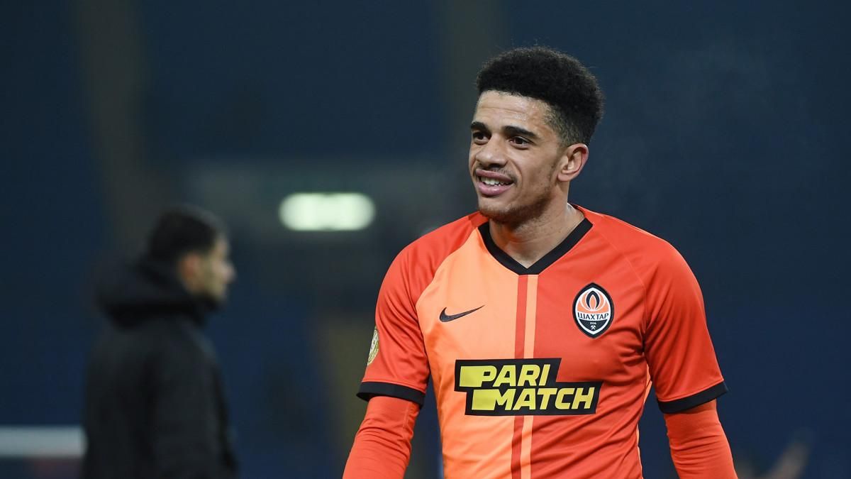 Тайсон поздравил игрока "Динамо" с победой в Кубке Украины: фото Тайсон поздравил игрока "Динамо" с победой в Кубке Украины: фото