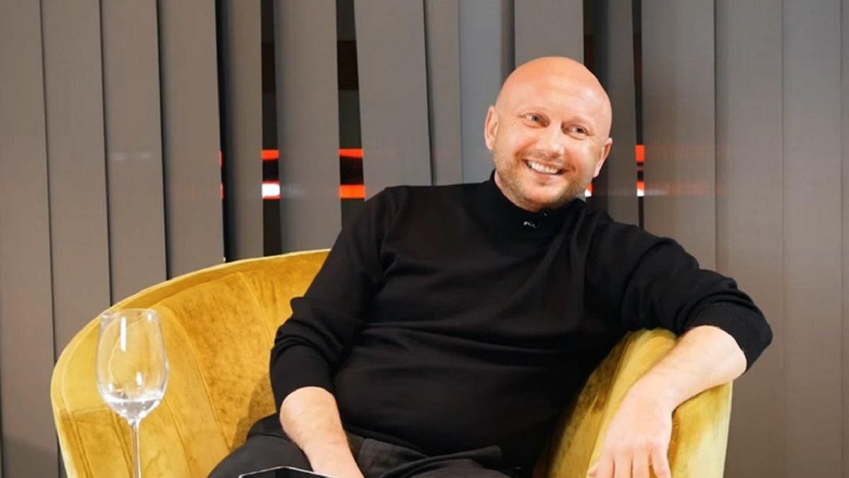 Епатажний власник "Карпат" Смалійчук відмовився фінансувати свій клуб Епатажний власник "Карпат" Смалійчук відмовився фінансувати свій клуб