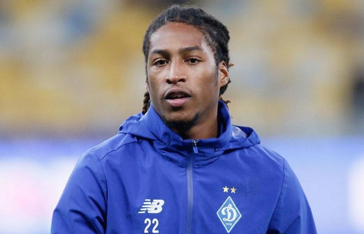 Одіозний легіонер "Динамо" придбав новий спорткар за 400 тисяч євро: відео Одіозний легіонер "Динамо" придбав новий спорткар за 400 тисяч євро: відео