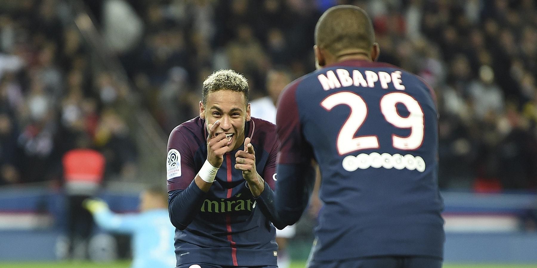 Виплеснули емоції: Неймар принизив Мбаппе на тренуванні ПСЖ – відео Виплеснули емоції: Неймар принизив Мбаппе на тренуванні ПСЖ – відео