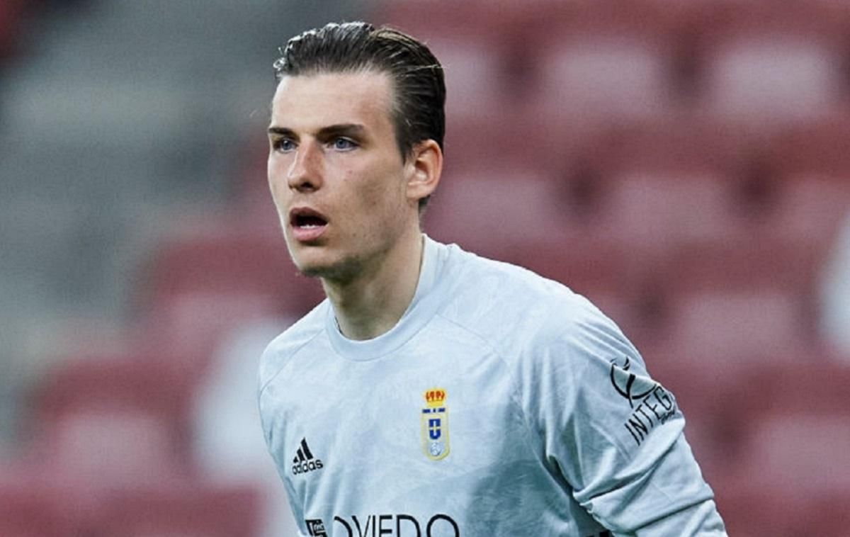 Лунін допоміг "Ов'єдо" здобути впевнену перемогу над одним із лідерів Сегунди: відео Лунін допоміг "Ов'єдо" здобути впевнену перемогу над одним із лідерів Сегунди: відео