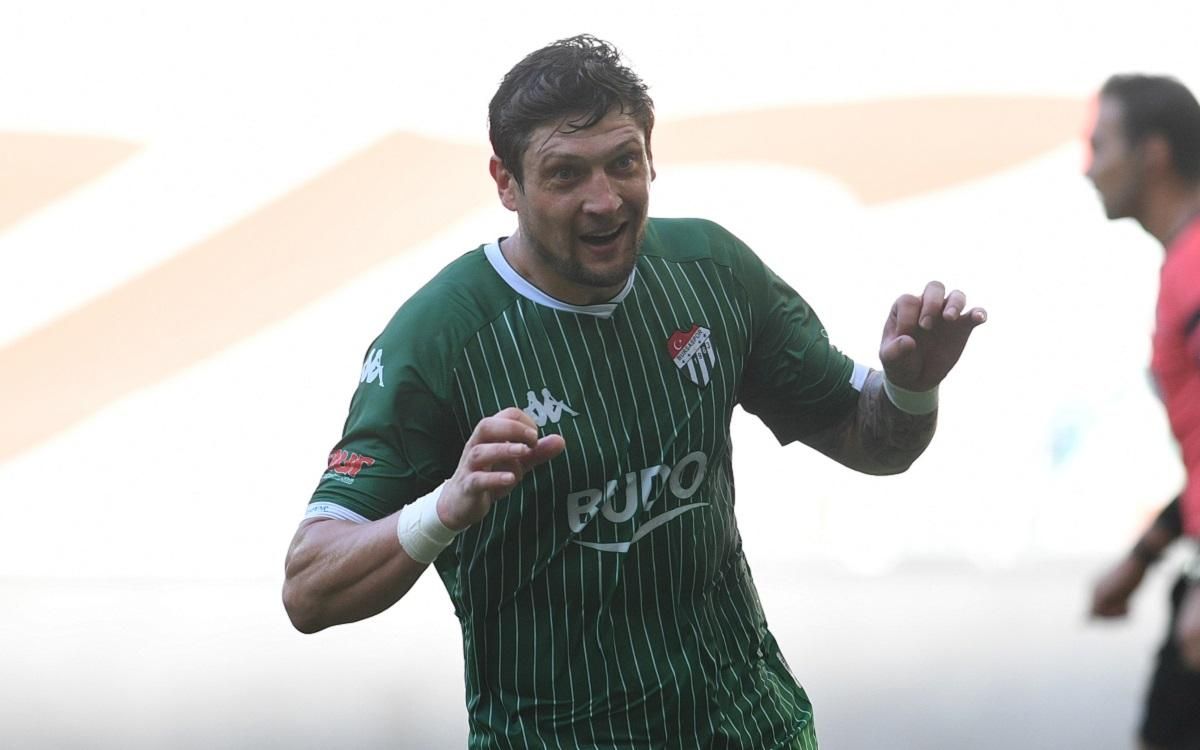 Два хладнокровных пенальти Селезнева принесли результативную ничью "Бурсаспору": видео Два хладнокровных пенальти Селезнева принесли результативную ничью "Бурсаспору": видео