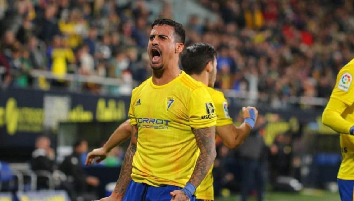 Відсвяткував вихід у Ла Лігу: гравця "Кадісу" звинуватили у вживанні наркотиків Відсвяткував вихід у Ла Лігу: гравця "Кадісу" звинуватили у вживанні наркотиків