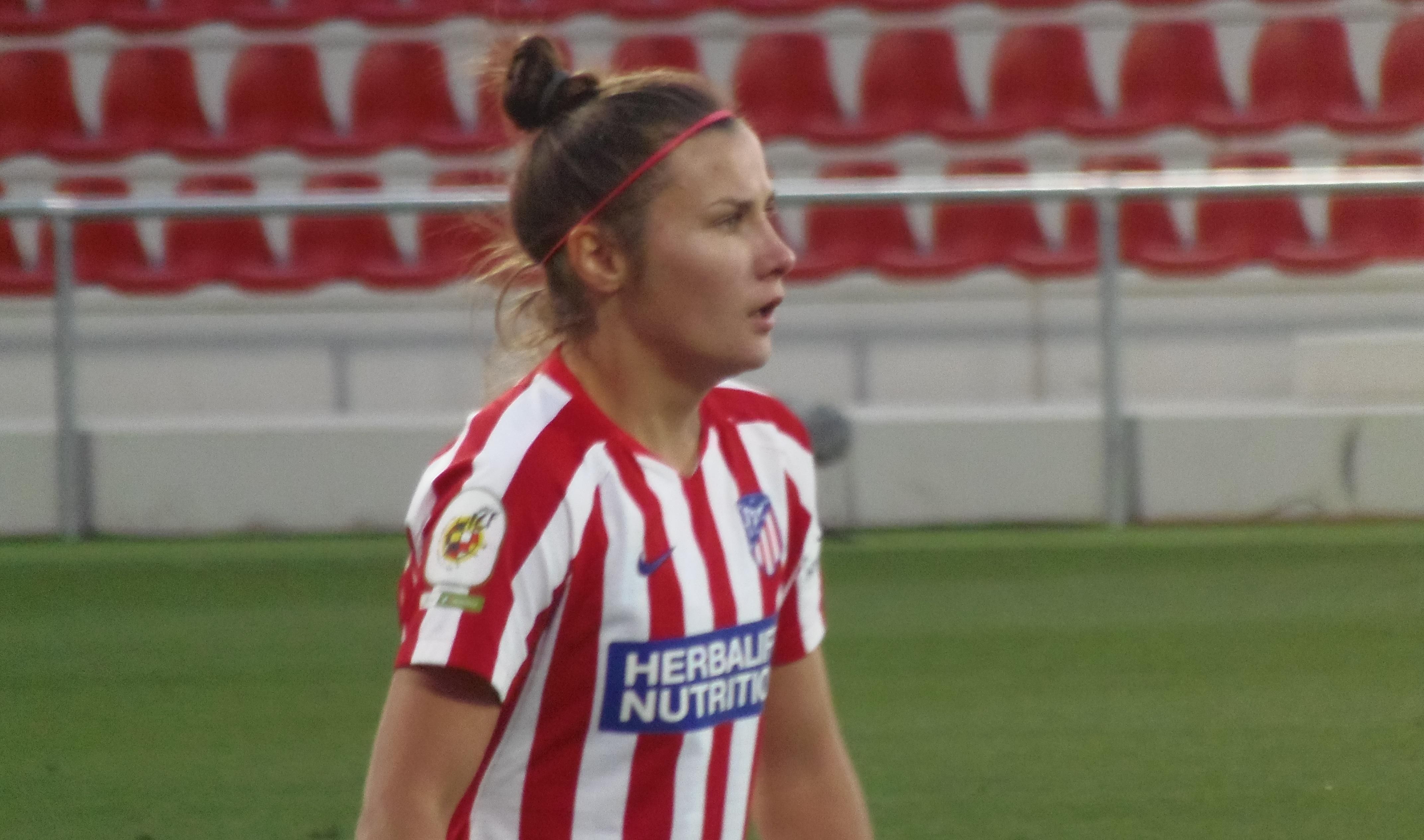 Мадридский "Атлетико" неожиданно расторг контракт с футболисткой сборной Украины Мадридский "Атлетико" неожиданно расторг контракт с футболисткой сборной Украины