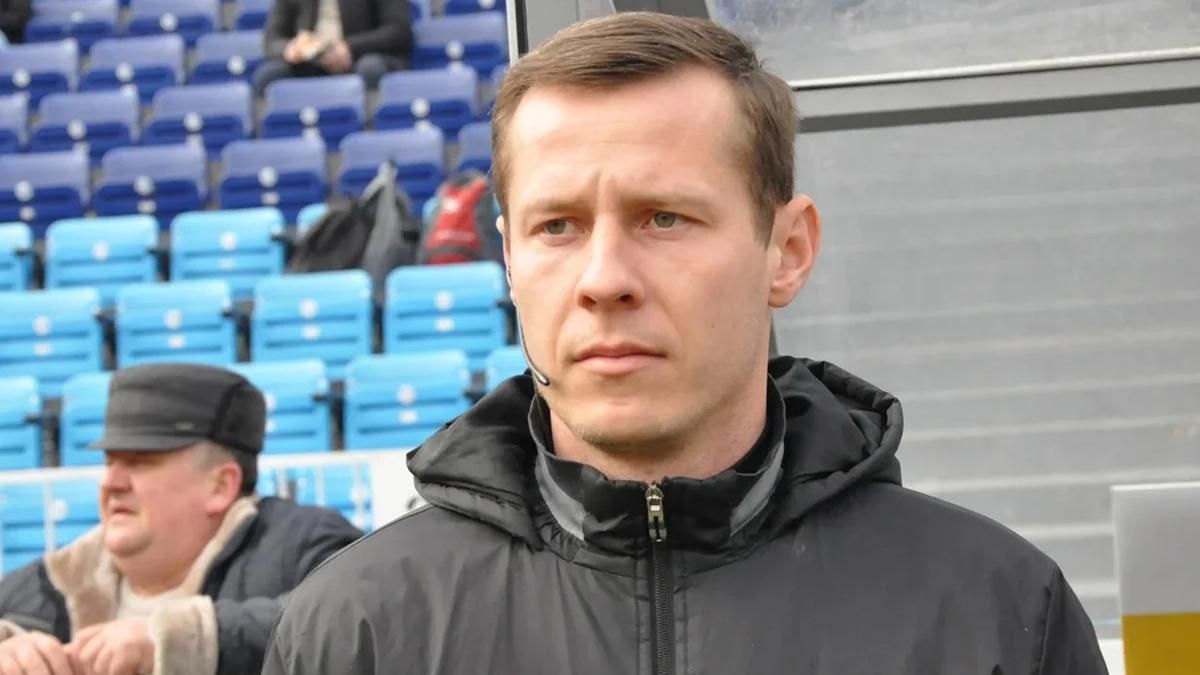 Избиение арбитра в Первой лиге: президент "Агробизнеса" привел в раздевалку трех "амбалов" Избиение арбитра в Первой лиге: президент "Агробизнеса" привел в раздевалку трех "амбалов"