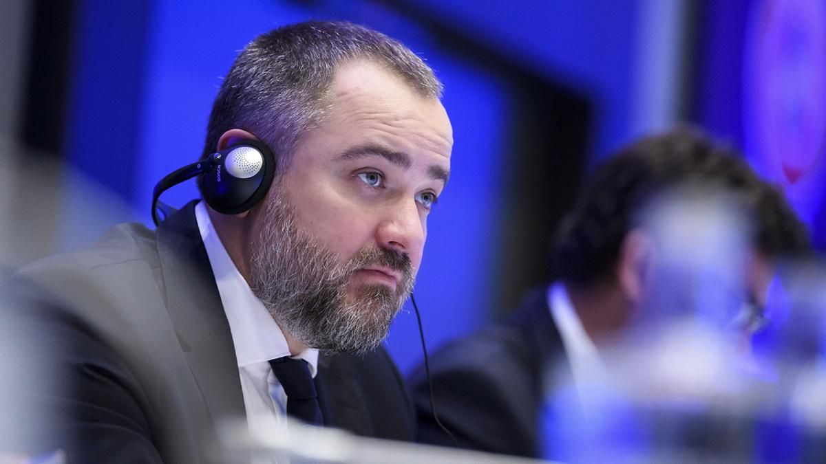 Скандалы в ПФЛ: президента "Агробизнеса" отстранят, рефери Бондаря подозревают в подкупе Скандалы в ПФЛ: президента "Агробизнеса" отстранят, рефери Бондаря подозревают в подкупе