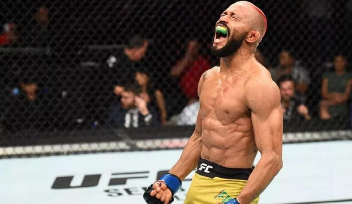 Бразилець задушливим прийомом відправив суперника у глибокий нокаут до втрати свідомості: відео Бразилець задушливим прийомом відправив суперника у глибокий нокаут до втрати свідомості: відео