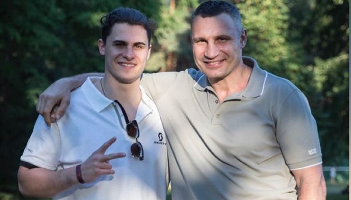 Йду в мери Києва: старший син Віталія Кличка кумедно привітав батька з днем народження Йду в мери Києва: старший син Віталія Кличка кумедно привітав батька з днем народження