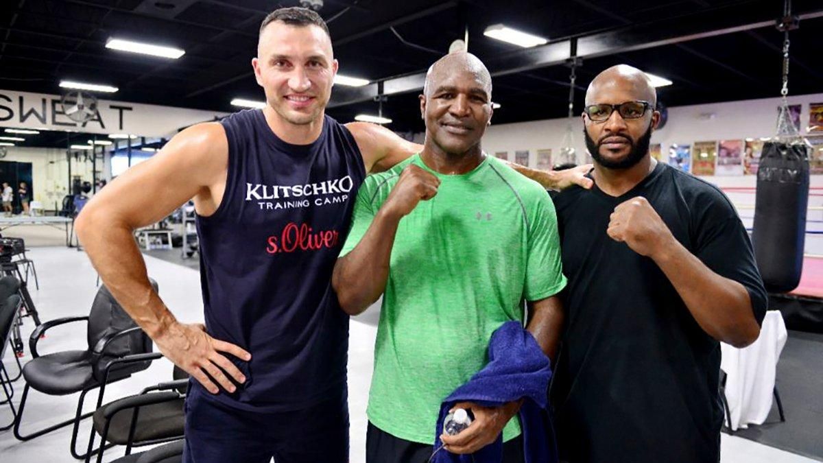 Оточуйте себе величчю: Холіфілд про тренування з Володимиром Кличком Оточуйте себе величчю: Холіфілд про тренування з Володимиром Кличком