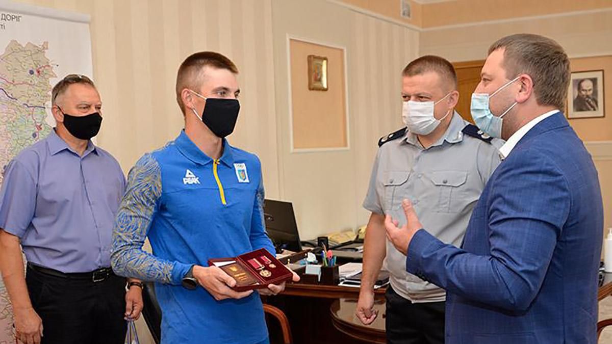 Дмитрий Пидручный получил орден "За заслуги" III степени: фото и видео Дмитрий Пидручный получил орден "За заслуги" III степени: фото и видео