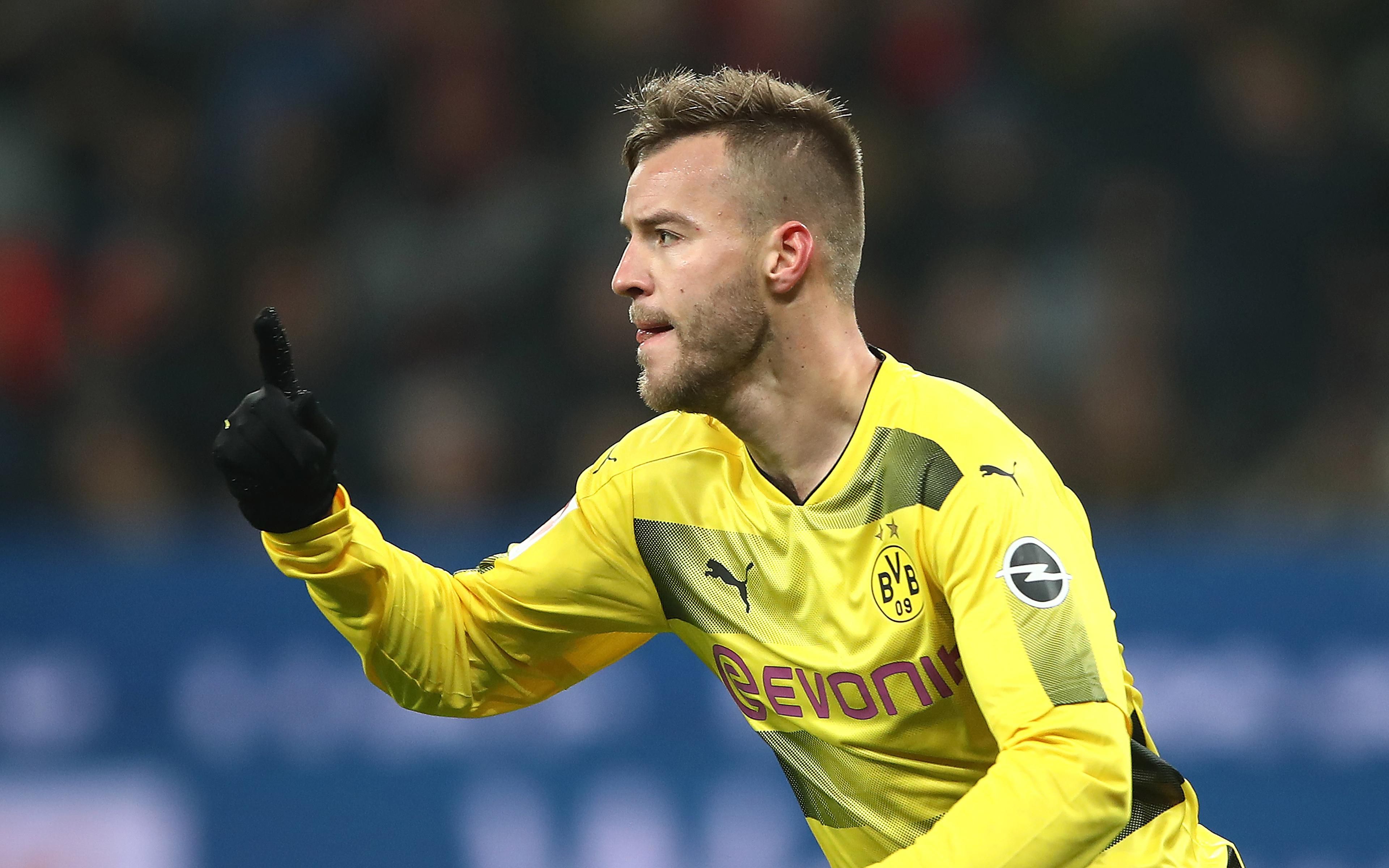 Українська школа отримала солідну суму за трансфер Ярмоленка у "Боруссію" Українська школа отримала солідну суму за трансфер Ярмоленка у "Боруссію"