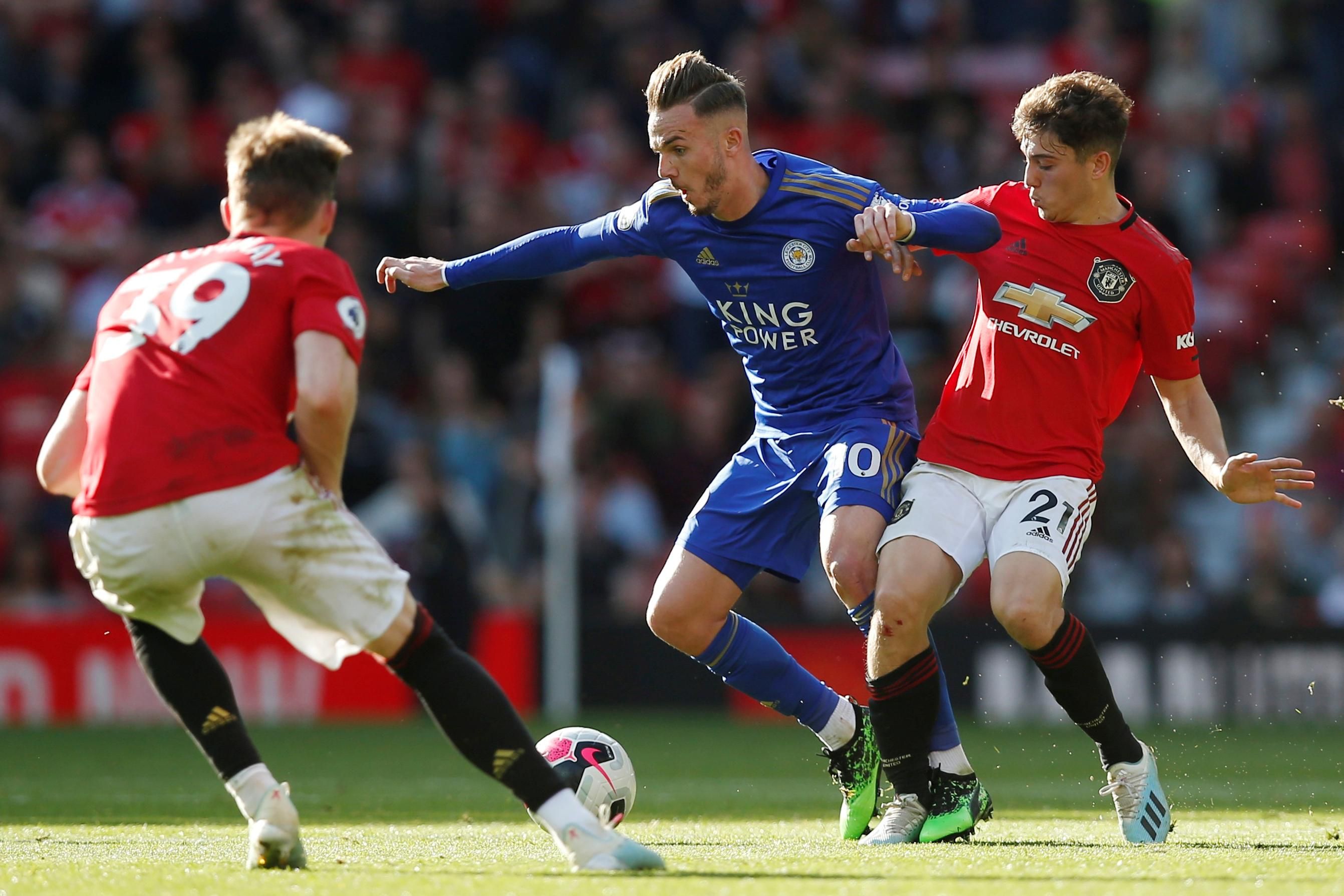 "МанЮнайтед" и "Лестер" могут сыграть специальный матч за право выступить в Лиге чемпионов "МанЮнайтед" и "Лестер" могут сыграть специальный матч за право выступить в Лиге чемпионов