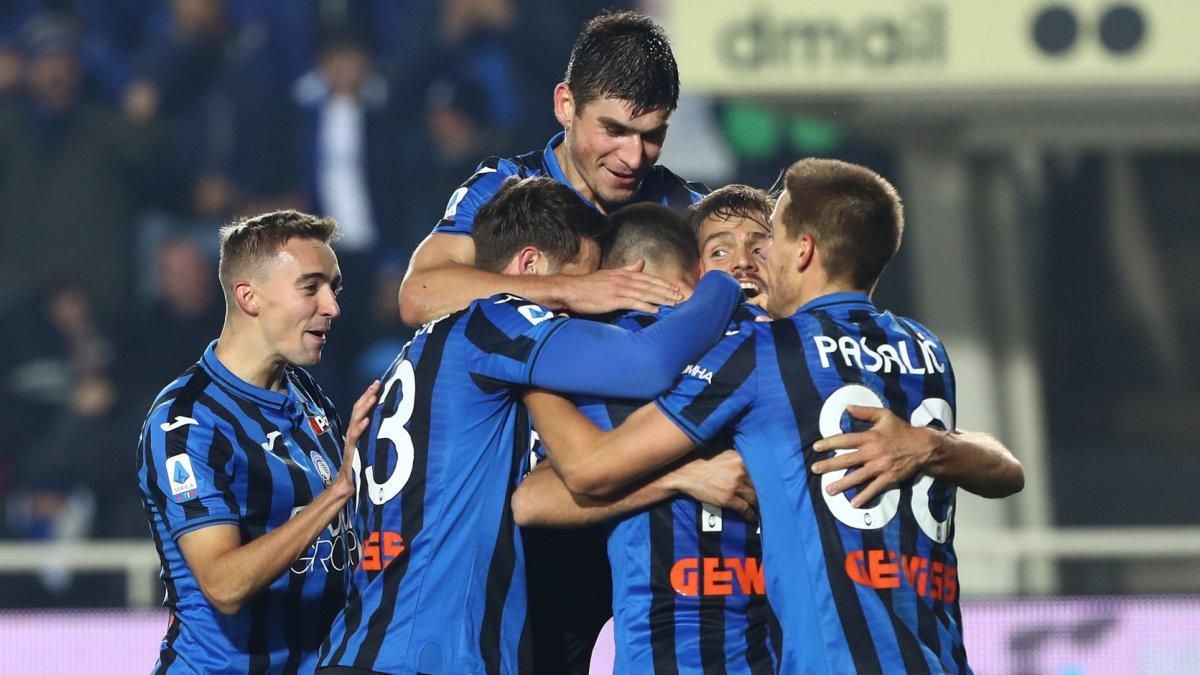 В компании с Роналду: Малиновский один из лучших футболистов в Италии В компании с Роналду: Малиновский один из лучших футболистов в Италии