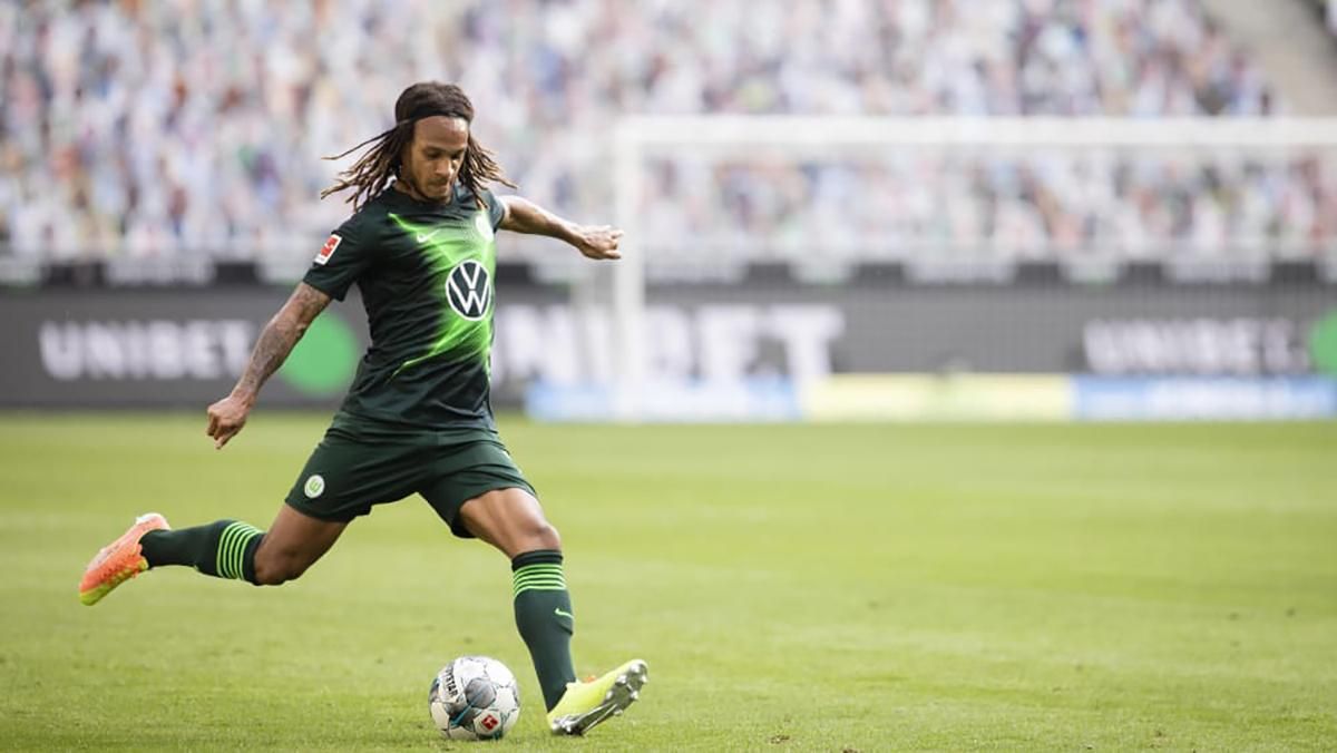 Захисник "Вольфсбурга" Мбабу захворів на коронавірус перед матчем з "Шахтарем" в Лізі Європи Захисник "Вольфсбурга" Мбабу захворів на коронавірус перед матчем з "Шахтарем" в Лізі Європи