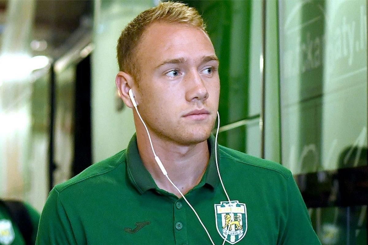 "Карпаты" продолжают терять игроков: ушел капитан команды "Карпаты" продолжают терять игроков: ушел капитан команды