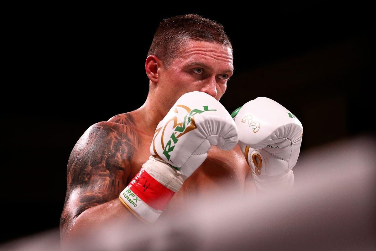 Усик травмувався під час підготовки до Чісори: боксеру зробили операцію Усик травмувався під час підготовки до Чісори: боксеру зробили операцію