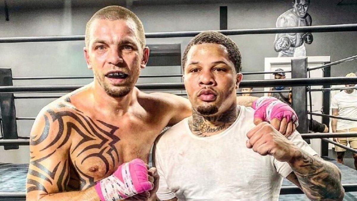 Відправляв Редкача у нокаут в кожному раунді: Девіс про спаринг з українцем Відправляв Редкача у нокаут в кожному раунді: Девіс про спаринг з українцем