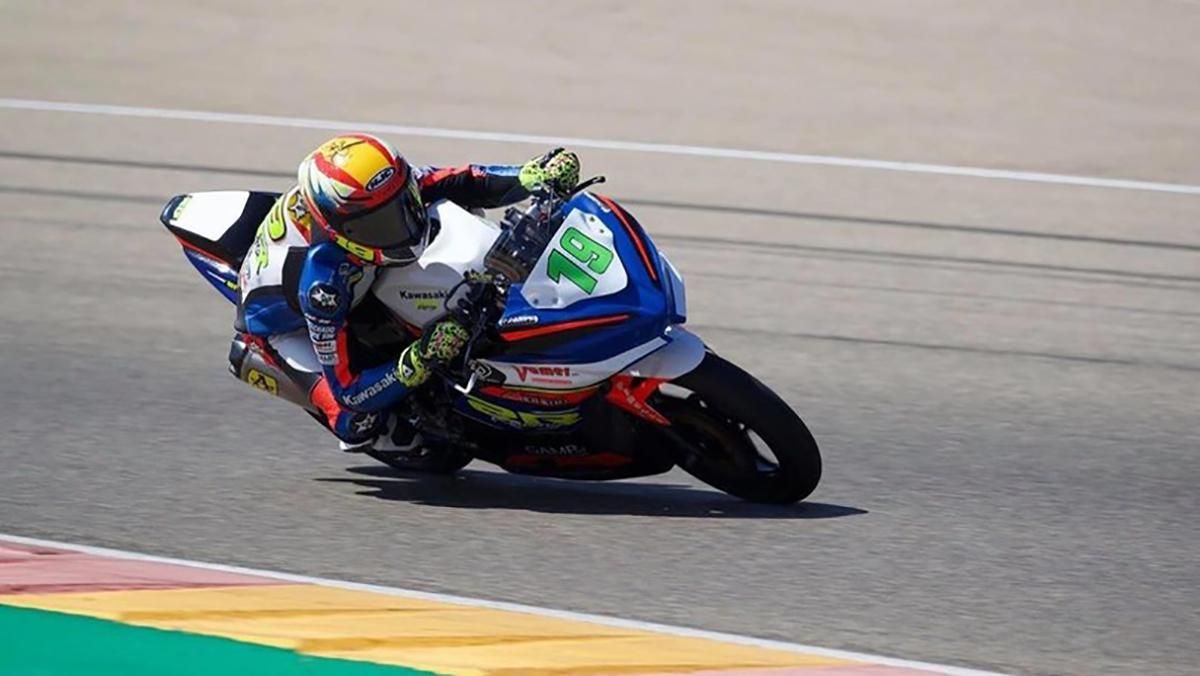 Всю команду по мотогонкам дисквалифицировали из чемпионата мира из-за отсутствия масок Всю команду по мотогонкам дисквалифицировали из чемпионата мира из-за отсутствия масок