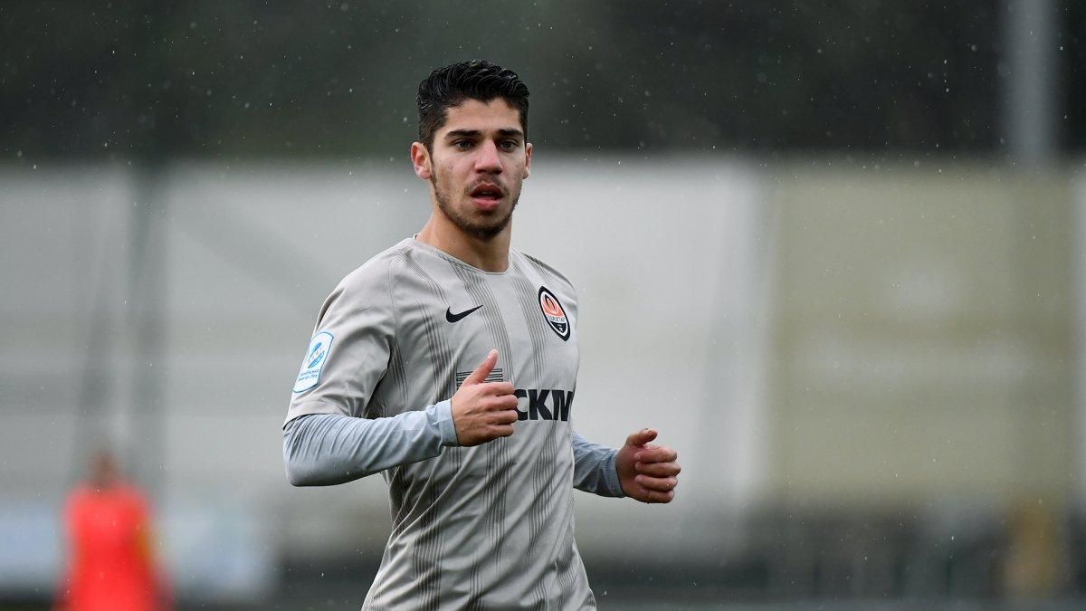 Клуб Малиновского хочет купить сразу двух футболистов "Шахтера" Клуб Малиновского хочет купить сразу двух футболистов "Шахтера"