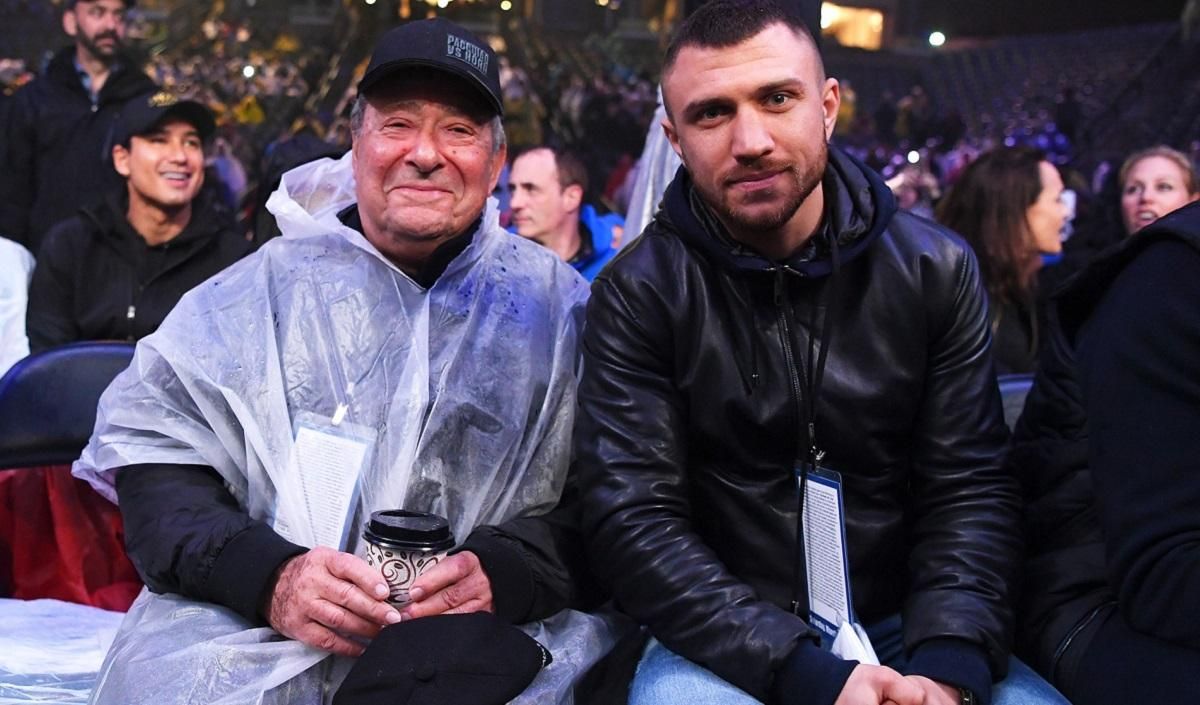 Меньший гонорар: команда Ломаченко идет на уступки ради боя с Лопесом Меньший гонорар: команда Ломаченко идет на уступки ради боя с Лопесом