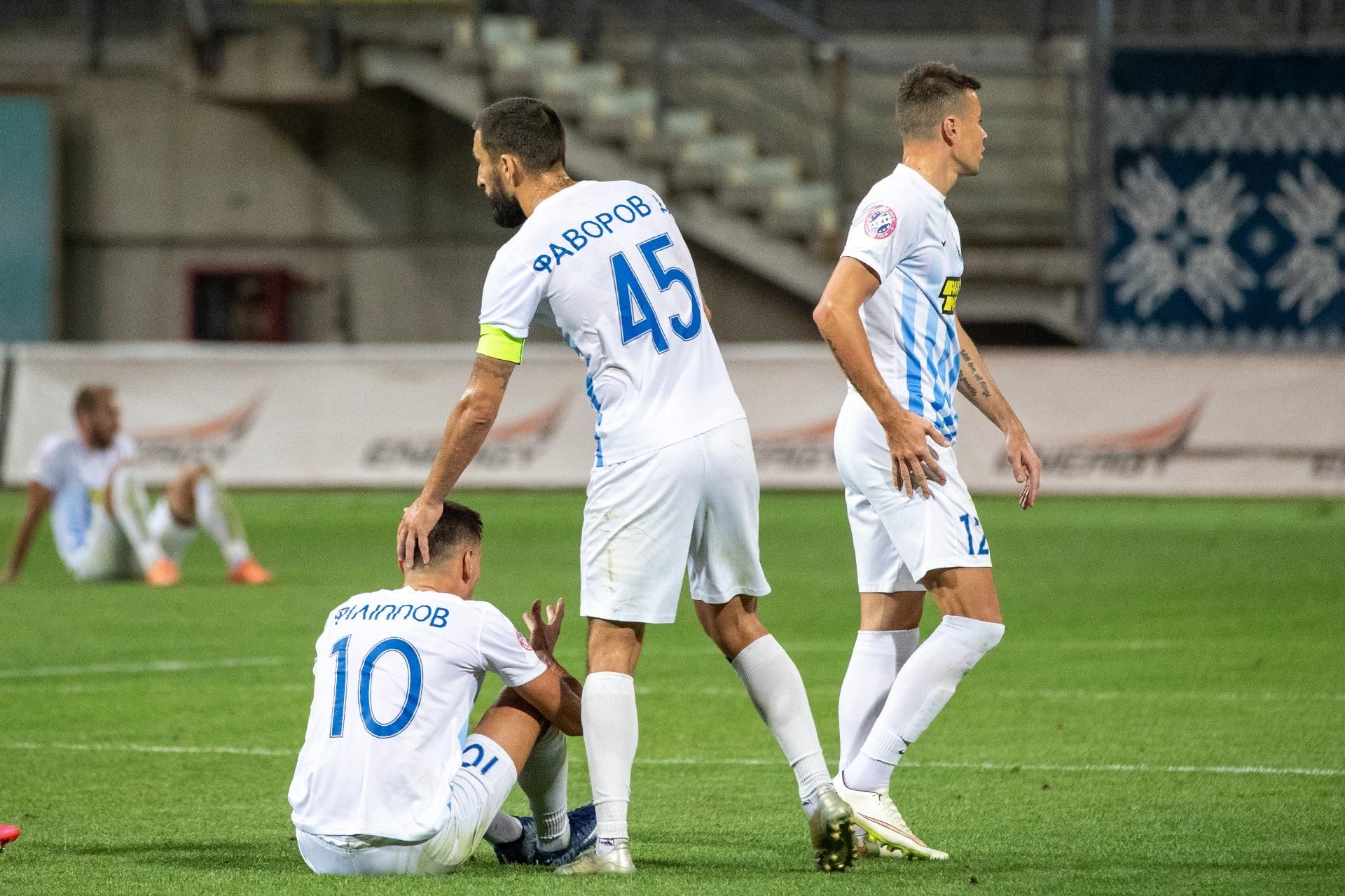 Капитан "Десны" Фаворов официально перешел в "Зарю" Капитан "Десны" Фаворов официально перешел в "Зарю"