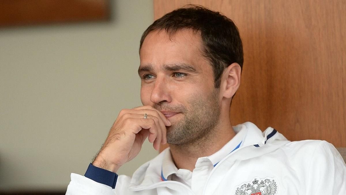 Роман Широков побив судью під час матчу аматорських команд: відео побиття Роман Широков побив судью під час матчу аматорських команд: відео побиття