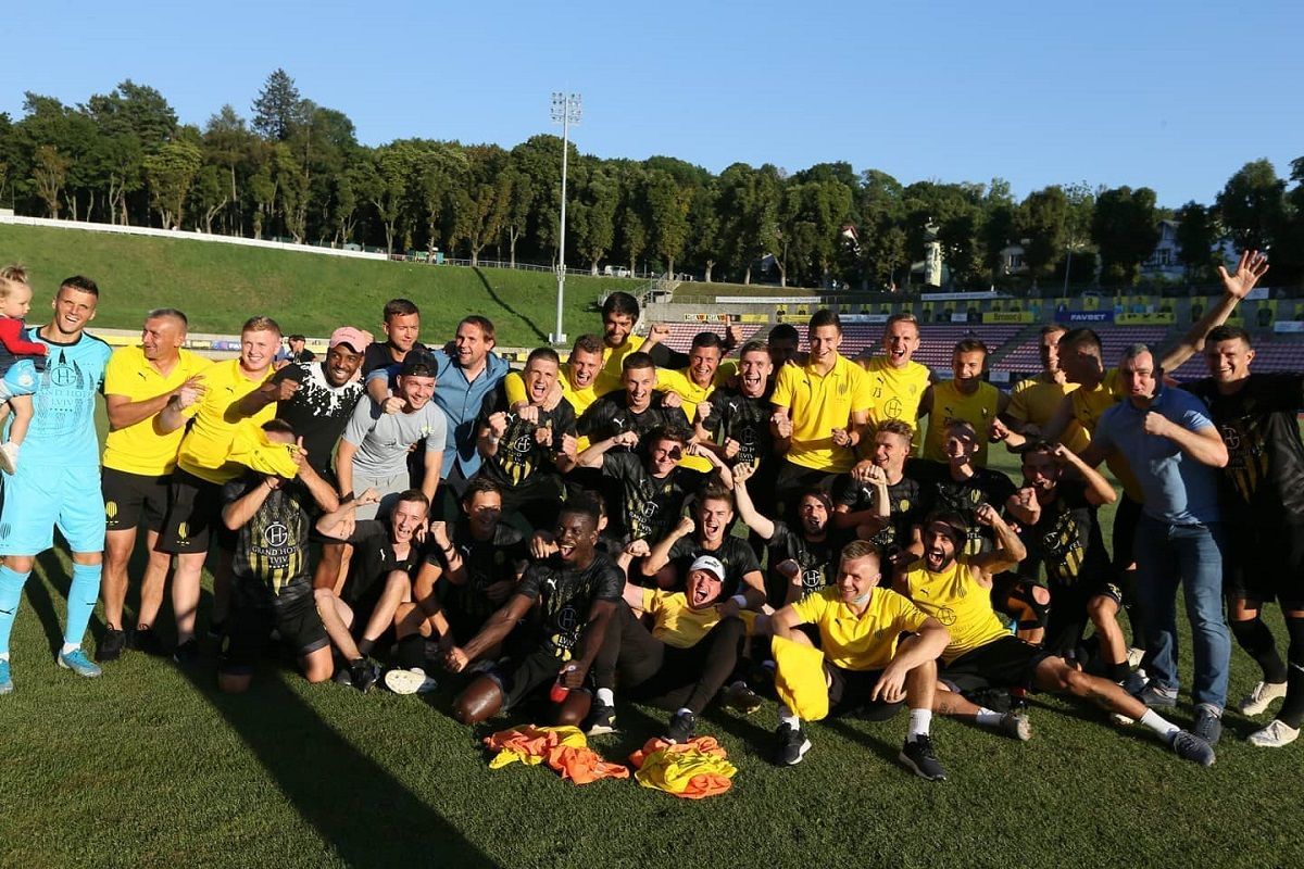 "Рух" официально вышел в Премьер-лигу "Рух" официально вышел в Премьер-лигу