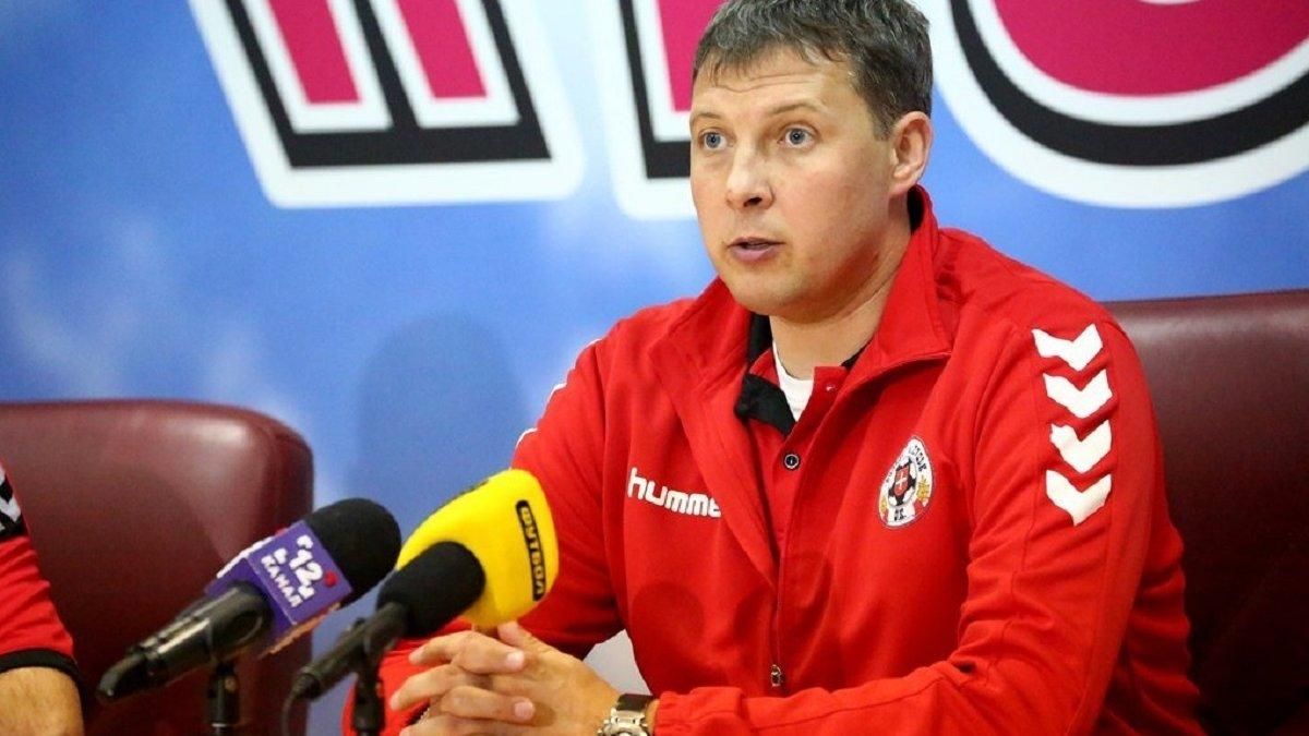 Відомий український клуб офіційно звільнив головного тренера та спортивного директора
