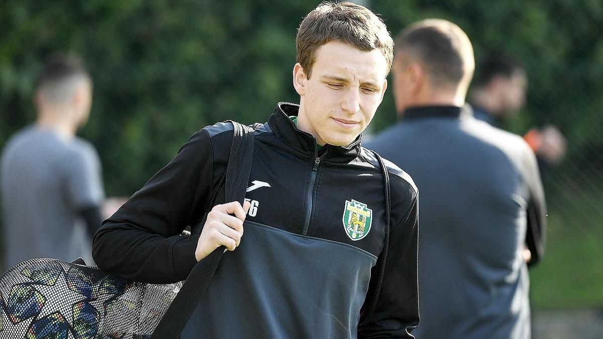 "Динамо" підсилилось талановитим експівзахисником "Карпат" "Динамо" підсилилось талановитим експівзахисником "Карпат"