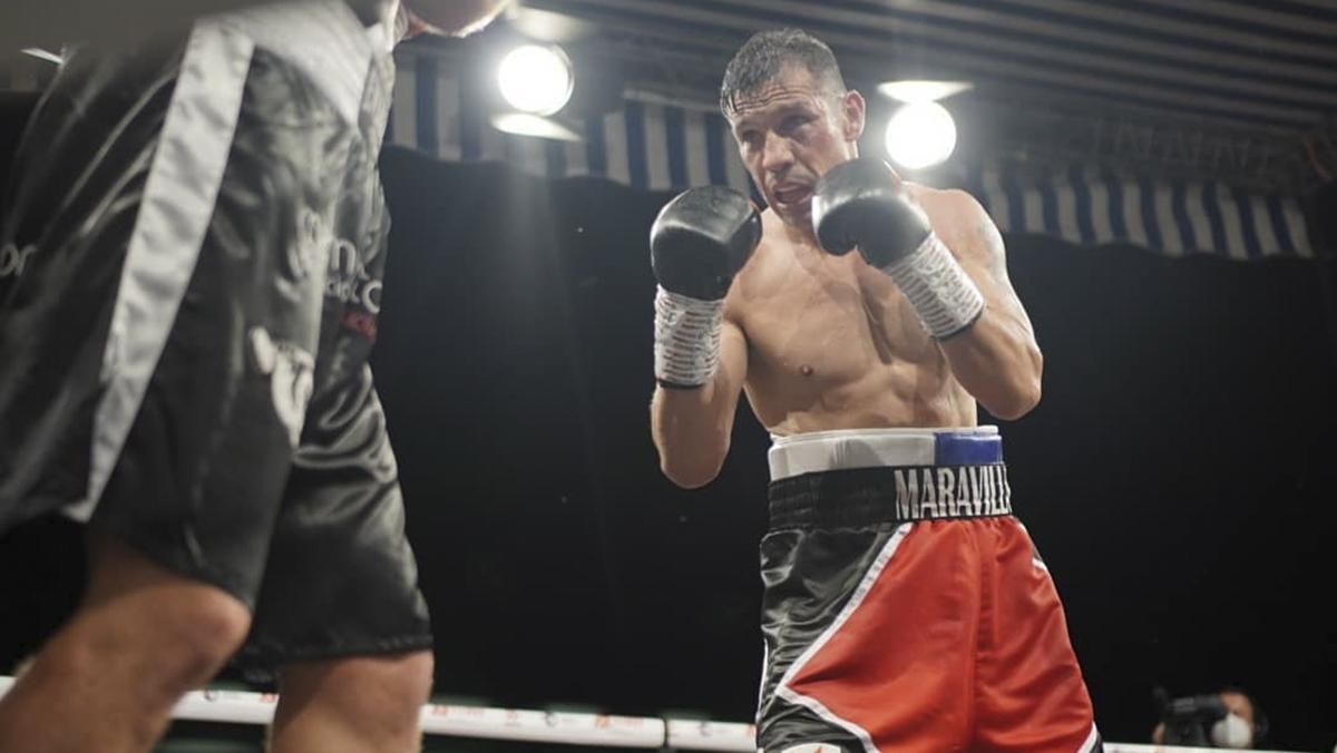 Легендарный боксер Мартинес вернулся в ринг, разрушительным ударом уничтожив соперника: видео