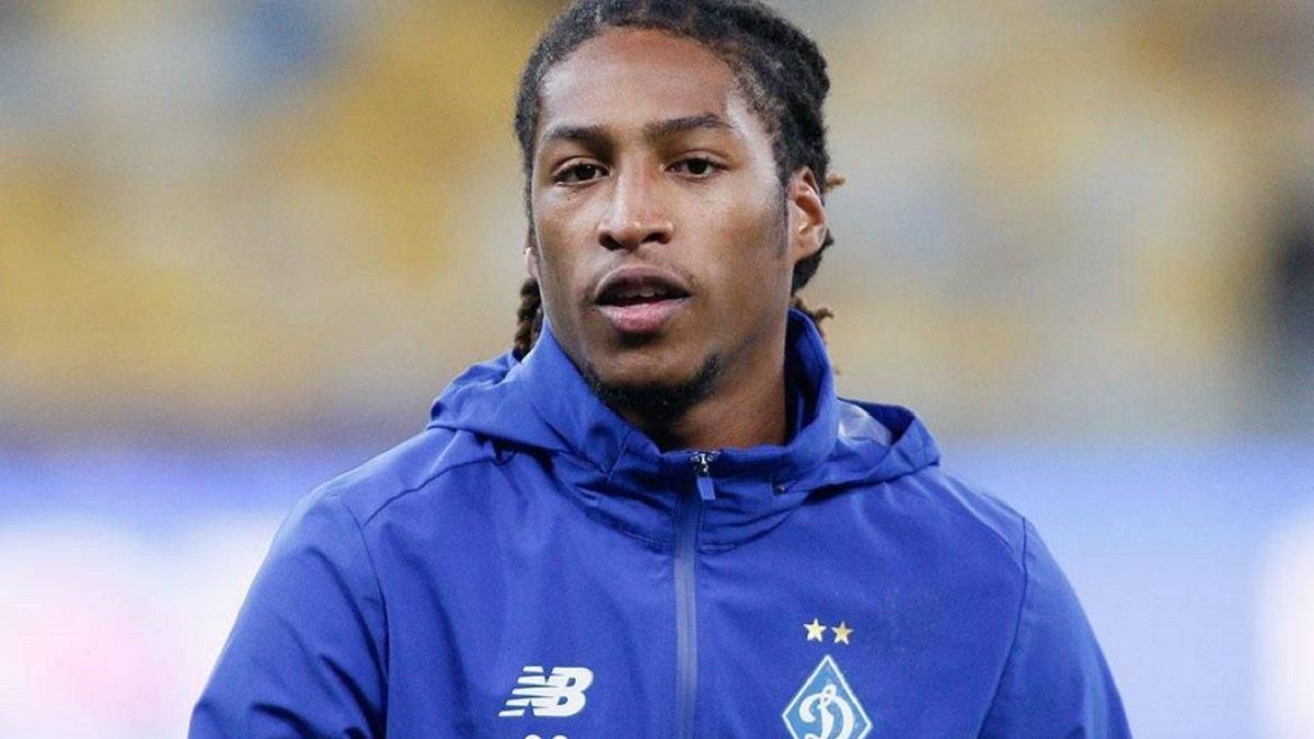 "Выбрал спорт, а не спирт": скандальный нападающий остается в "Динамо" "Выбрал спорт, а не спирт": скандальный нападающий остается в "Динамо"